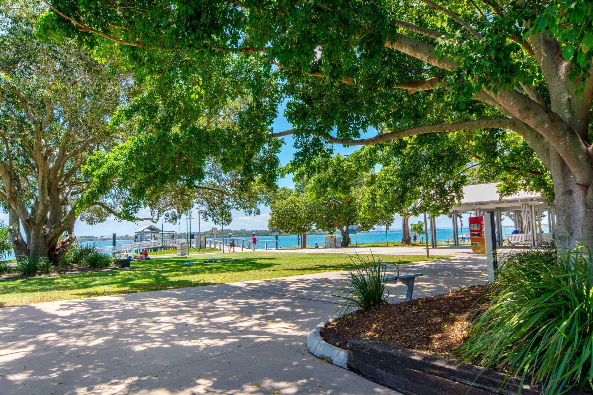 Immaculate First Floor Waterfront Unit - Welsby Pde, Bongaree