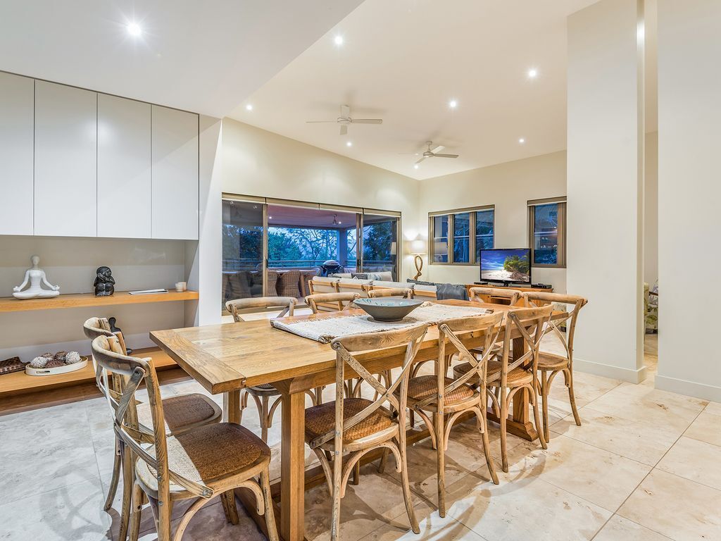 3-23 Murphy St Luxury Villa