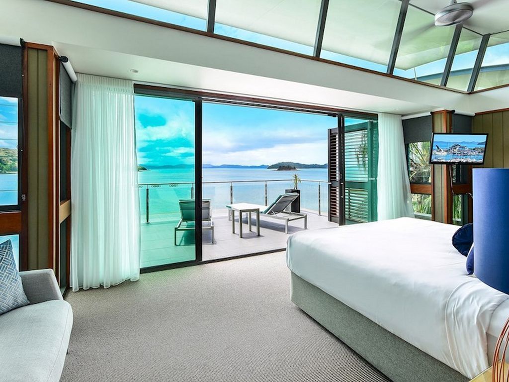 Yacht Club Villa 20 - Beautiful Ocean Front Villa on Hamilton Island