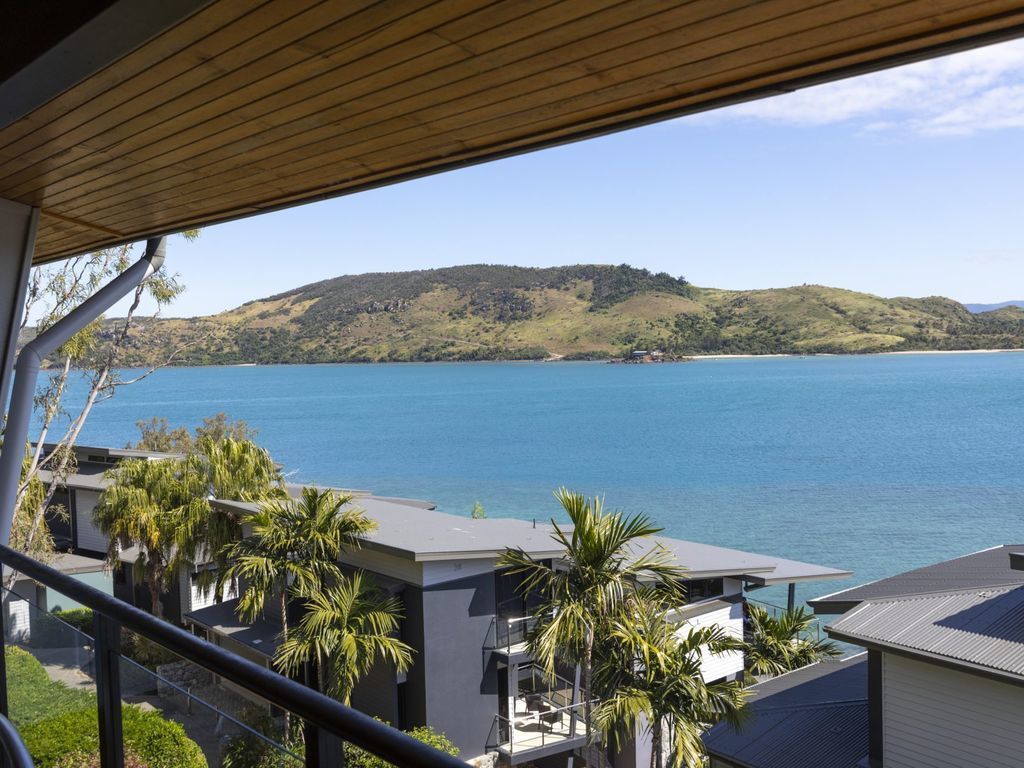 Shorelines 27 Hamilton Island Ocean View Buggy Transfers BBQ