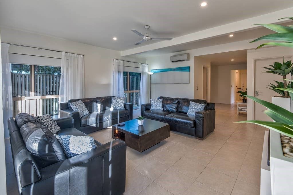 Cooinda Gardens 6 - Stunning Apartment on Hamilton Island