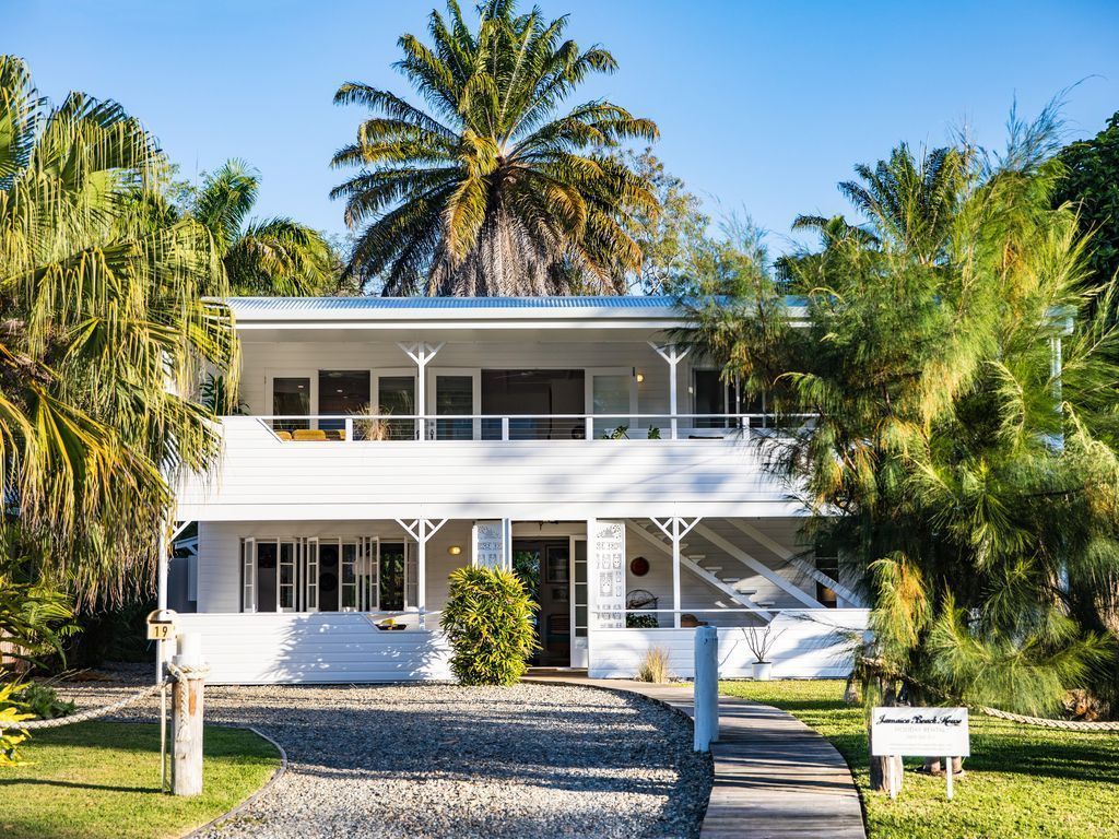 Jamaica Beach House, Near the Beach. A Magical Home you Will Fall in Love With!