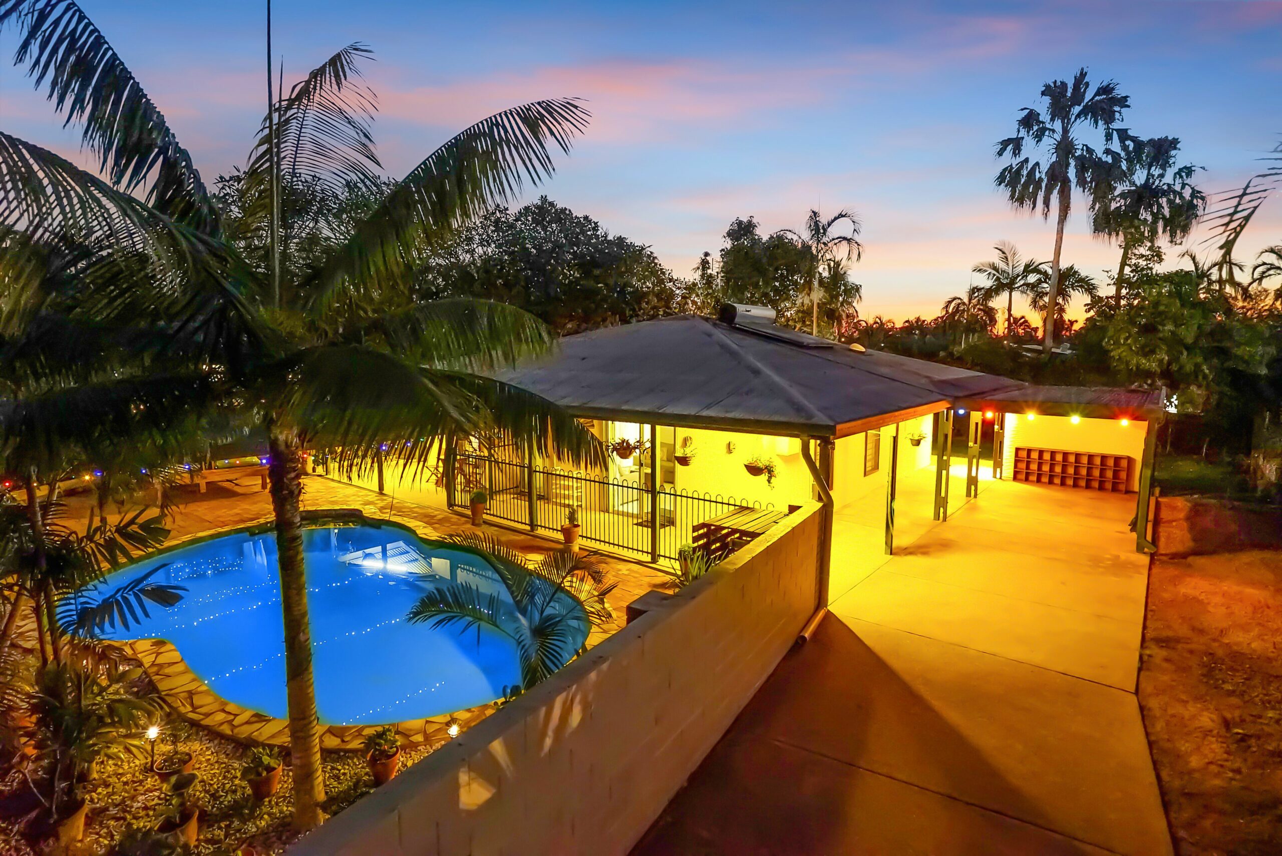 Tropical Tiwi, a Bali style family villa in Darwin