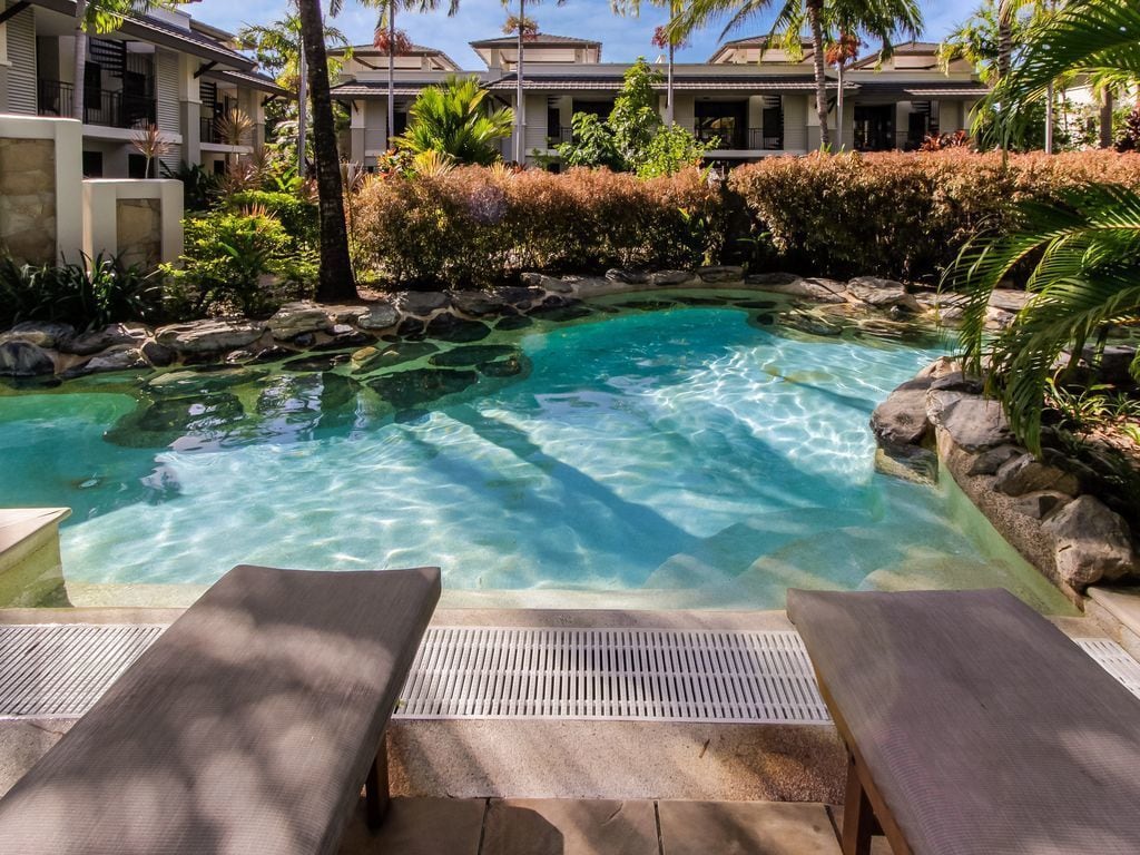 Swim Out 137-138 Sea Temple Port Douglas