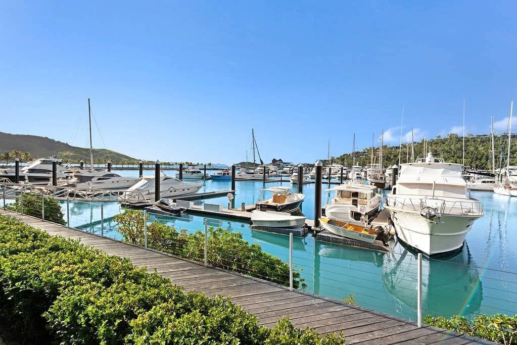 Pavillions 7 - Marina Front Apartment on Hamilton Island