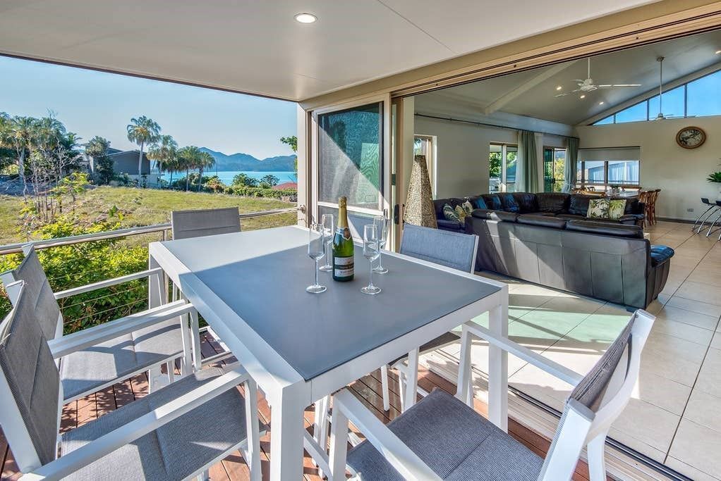 Cooinda Gardens 6 – Stunning Apartment on Hamilton Island