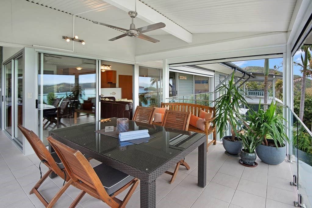 Oasis 23 - Seaview Apartment on Hamilton Island