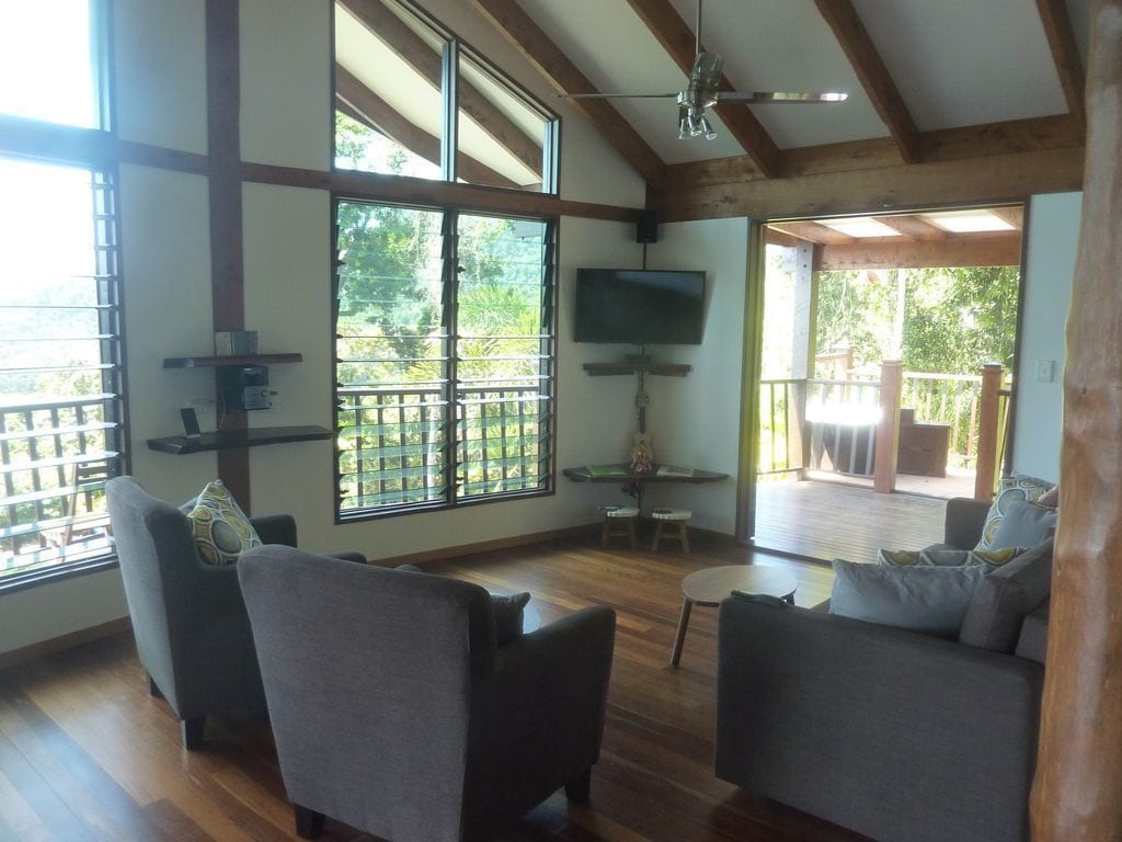 Daintree Holiday Homes - Yurara - Ocean Views and a Luxury Spa Bath for Two