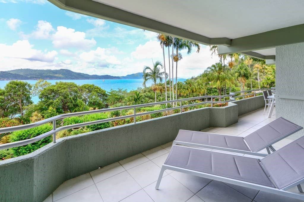 Lagoon Lodge 103 - Beachfront Apartment on Hamilton Island