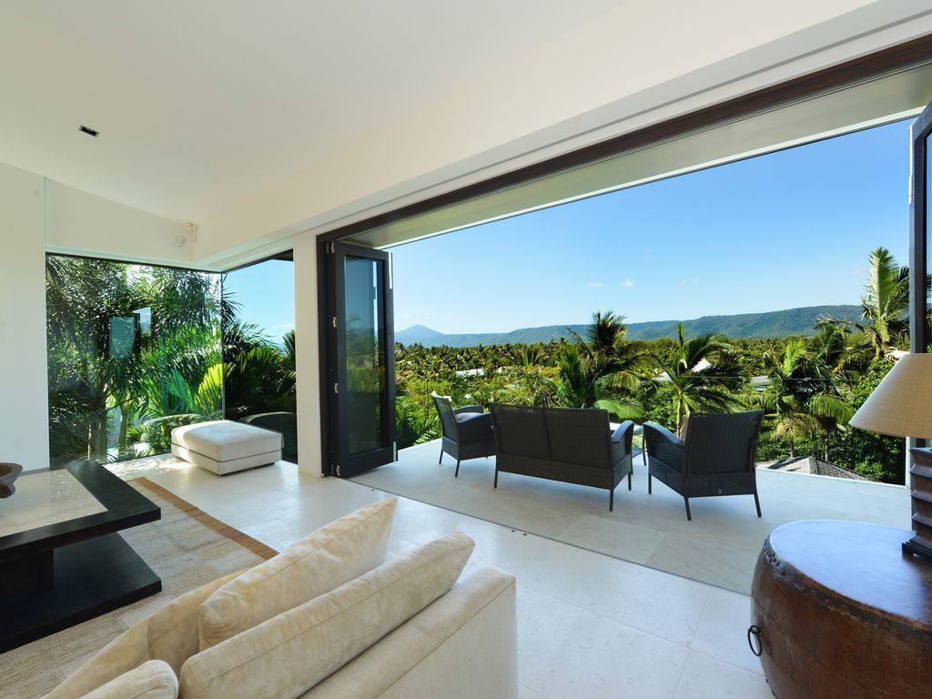 61 Murphy Street | Luxury Holiday House