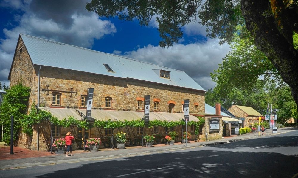 Adelaide Hills Wineries and Hahndorf Small Group Tour including Lunch