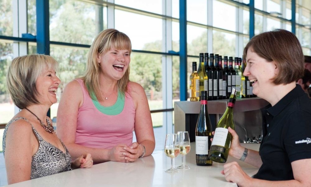 Barossa Valley Wineries and Hahndorf Day Tour
