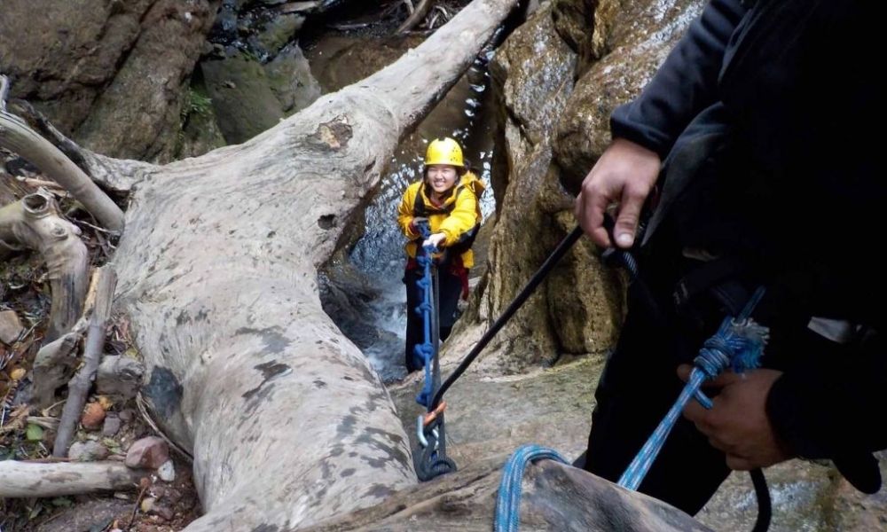 Blue Mountains Abseiling And Canyoning