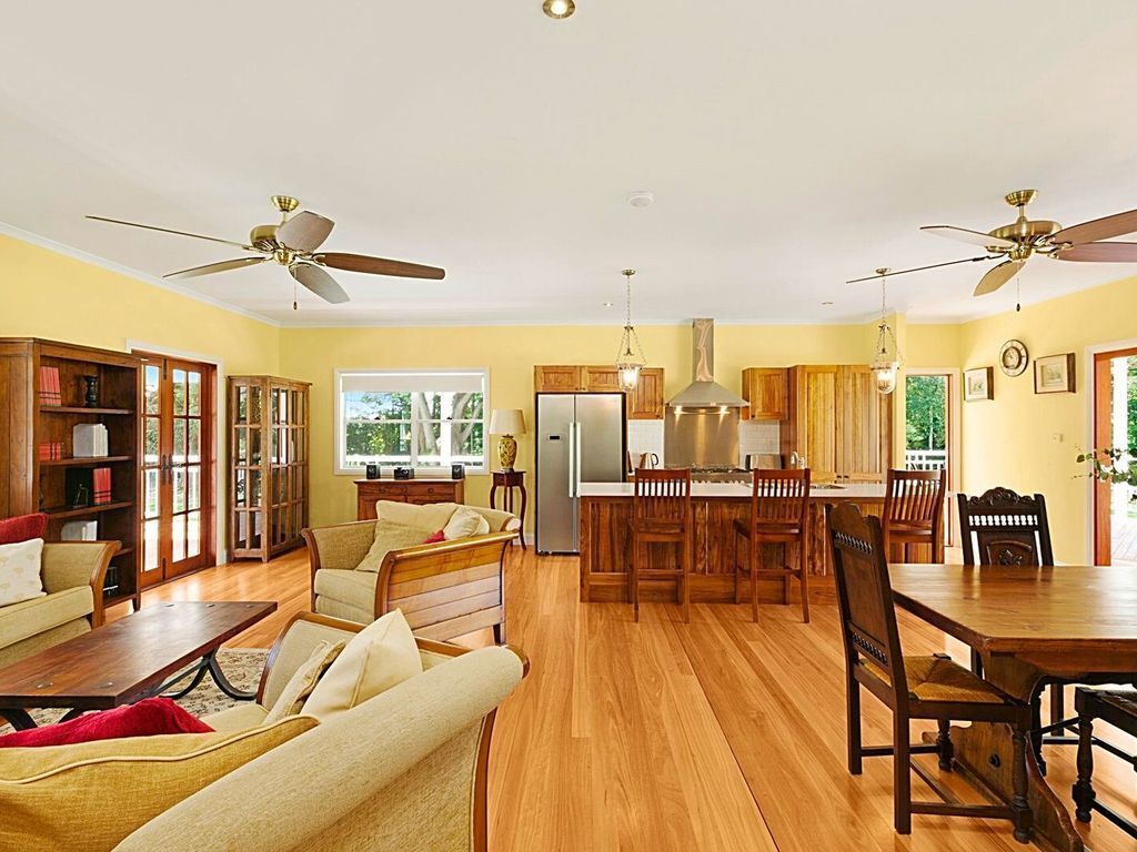 Port Douglas Lakeside Retreat