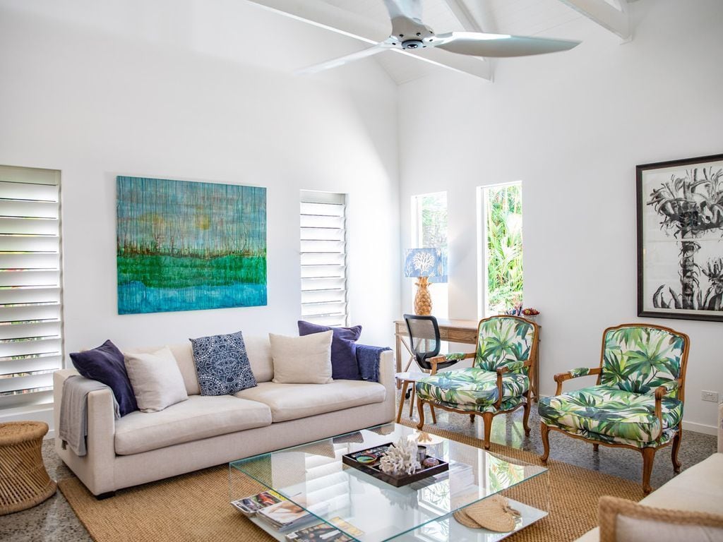 Port Beach House #4 With Private Heated Swimming Pool in Tropical Port Douglas