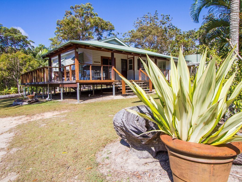 Ballantines - Bush n Beach Acreage Retreat