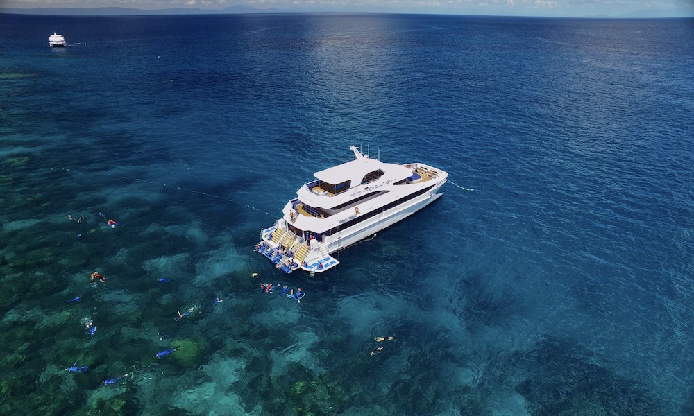 Great Barrier Reef Scenic Flight & Cruise Packages