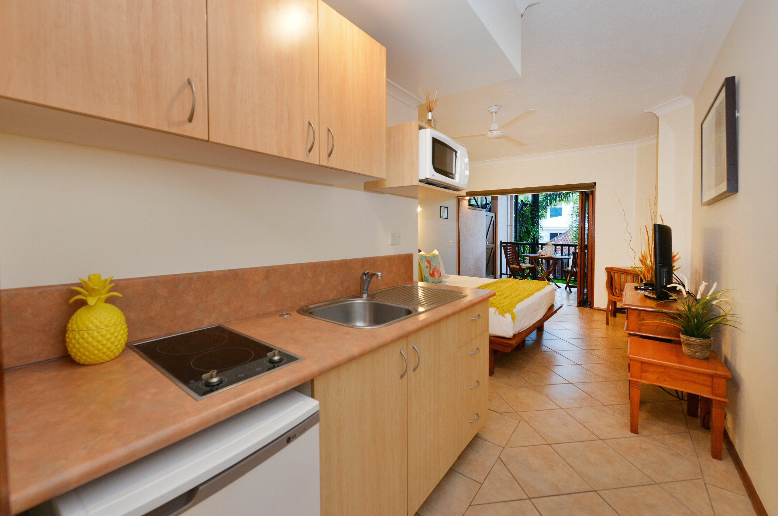 Balinese Inspired Apartment Within Walking Distance to the Heart of Port Douglas