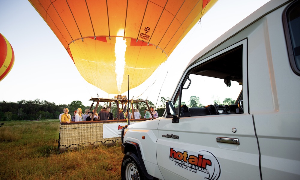 Gold Coast Hot Air Balloon Flight with Breakfast and FREE Photo
