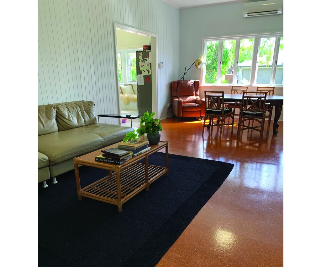 Spacious and light beach house - 7 mins from Cairns CBD
