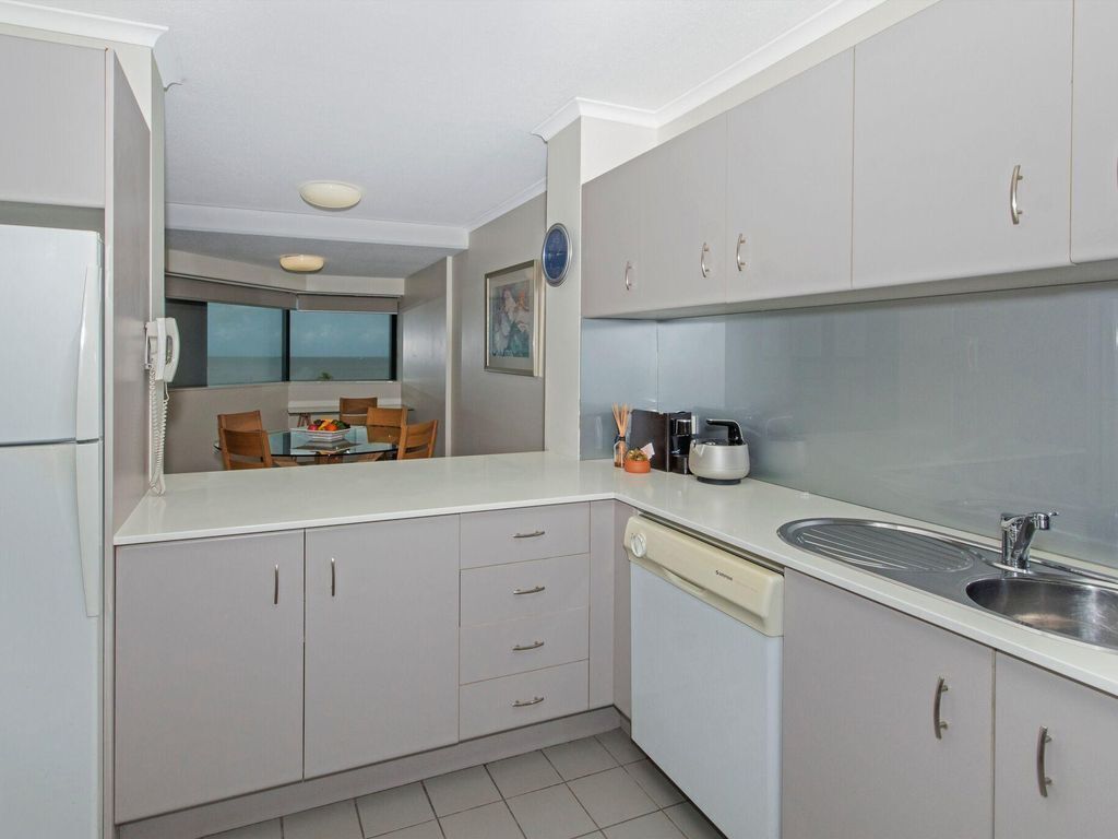 29/181 Esplanade, Cairns City - Spacious, Stylish AND Fabulous Ocean Views