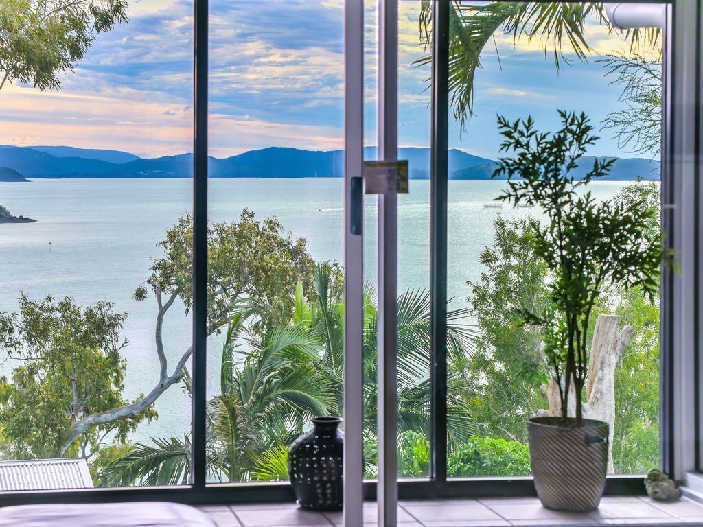 Oasis 4 - Hamilton Island