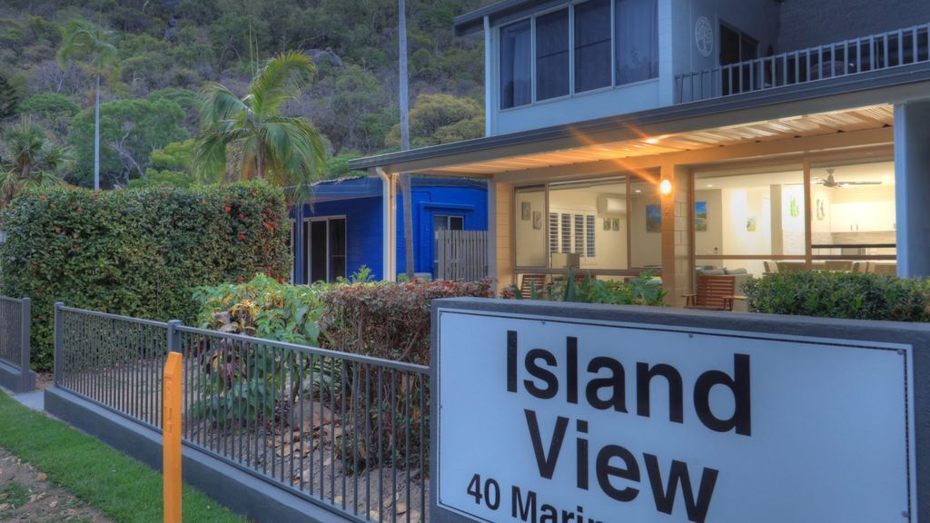 Island View Unit 2 / 40 Marine Parade