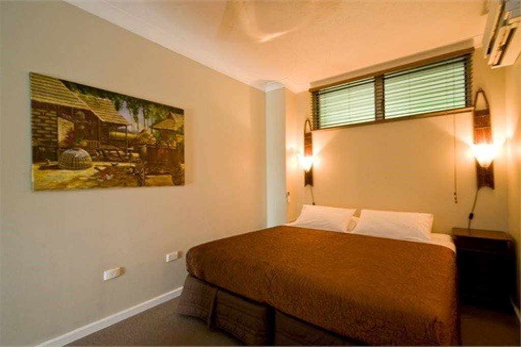 Poinciana Lodge 004 - Beautiful Apartment on Hamilton Island