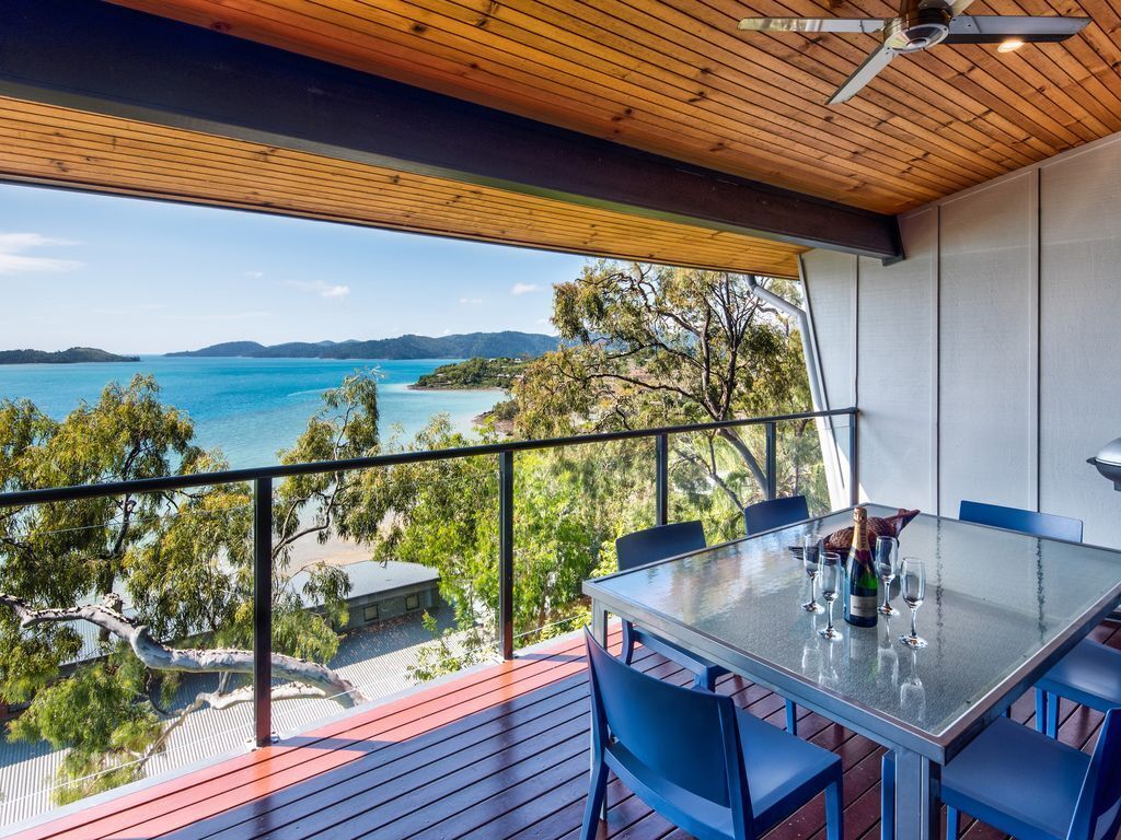 Shorelines 14 - Seaview Apartment on Hamilton Island