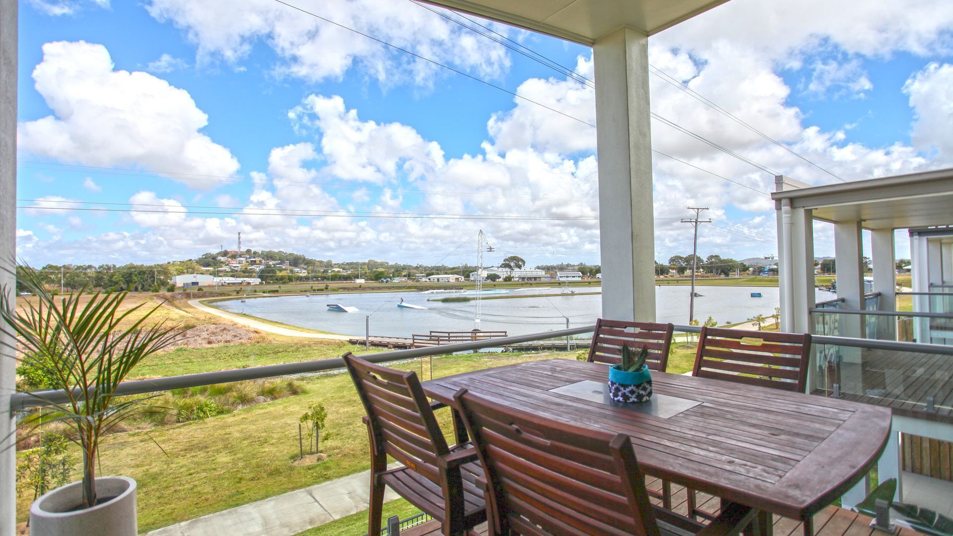 Lakeside Deck Holiday House