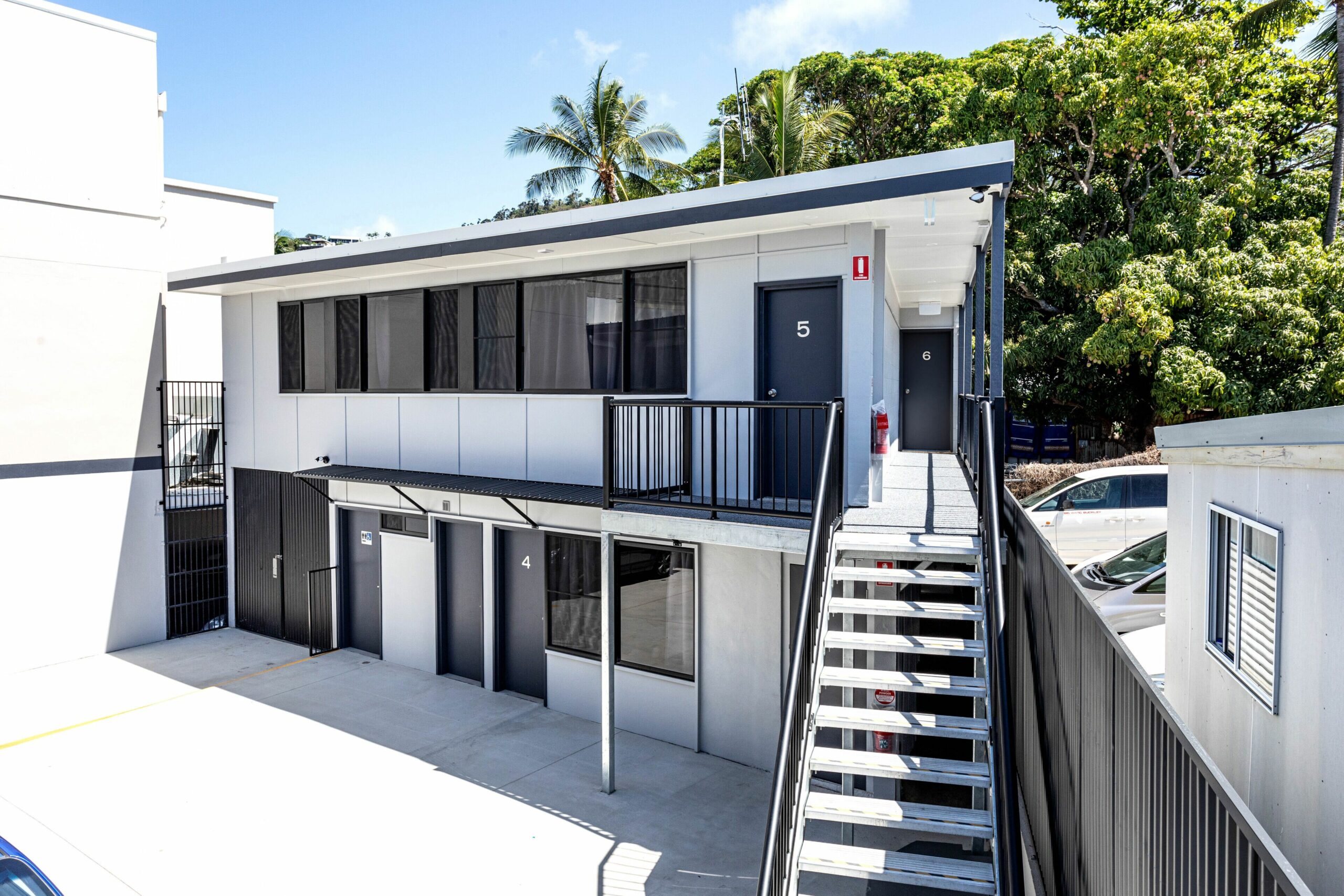 Airlie Sun & Sand Accommodation 4