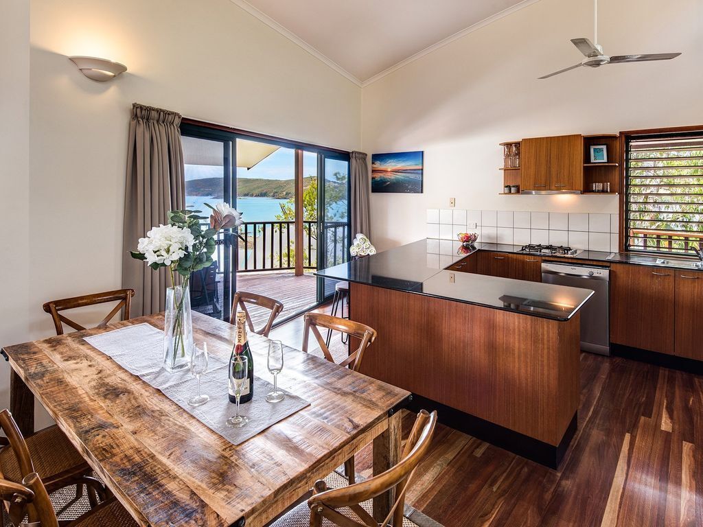 Casuarina Cove Villa 1 on Hamilton Island by Hamorent