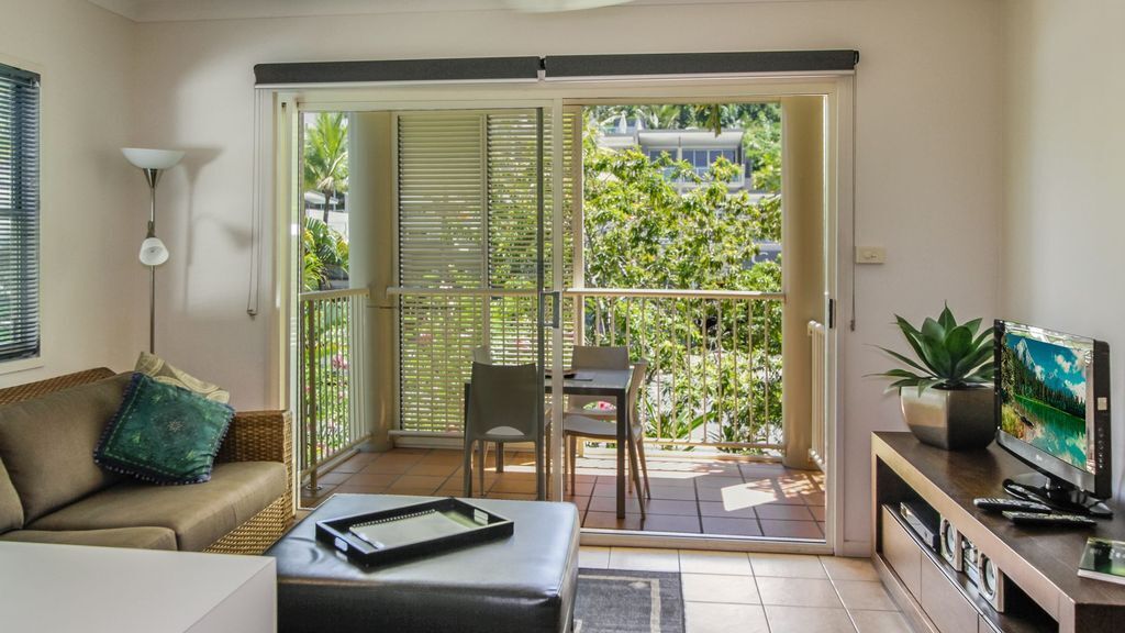 Port Douglas Apartments, Location, Location