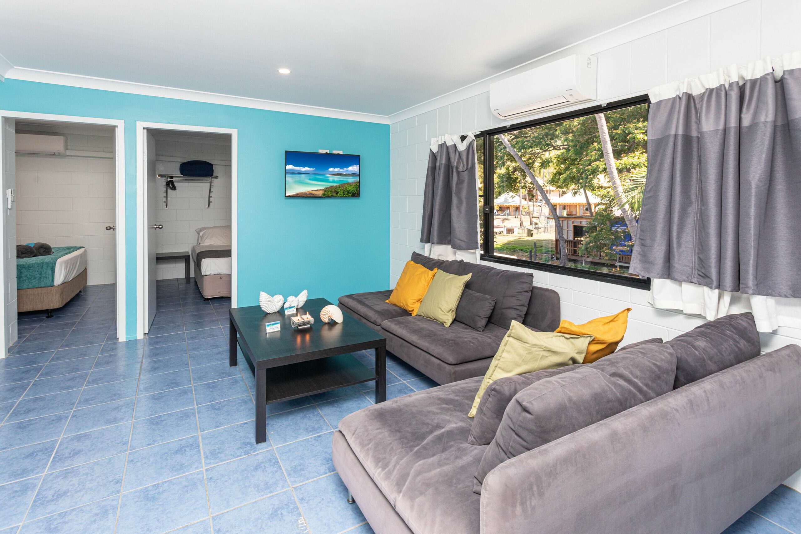 Airlie Sun & Sand Accommodation 6