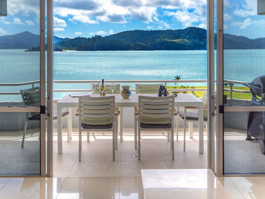 Frangipani 207 - Beachfront Apartment on Hamilton Island