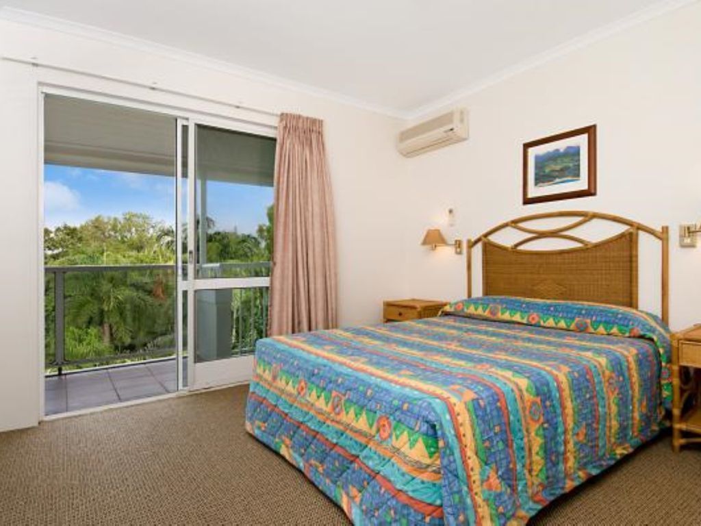 Palm Cove Accommodation