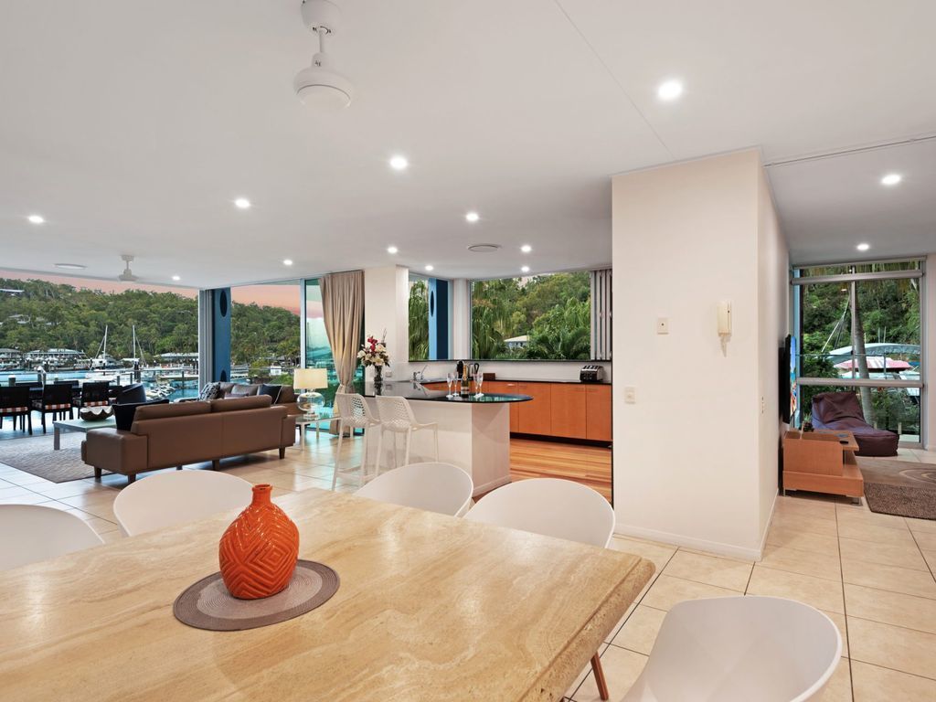 Prestige Pavillion Luxury 4 Bedroom Oceanfront With Buggy Great Location Pavillions 3 Hamilton Island