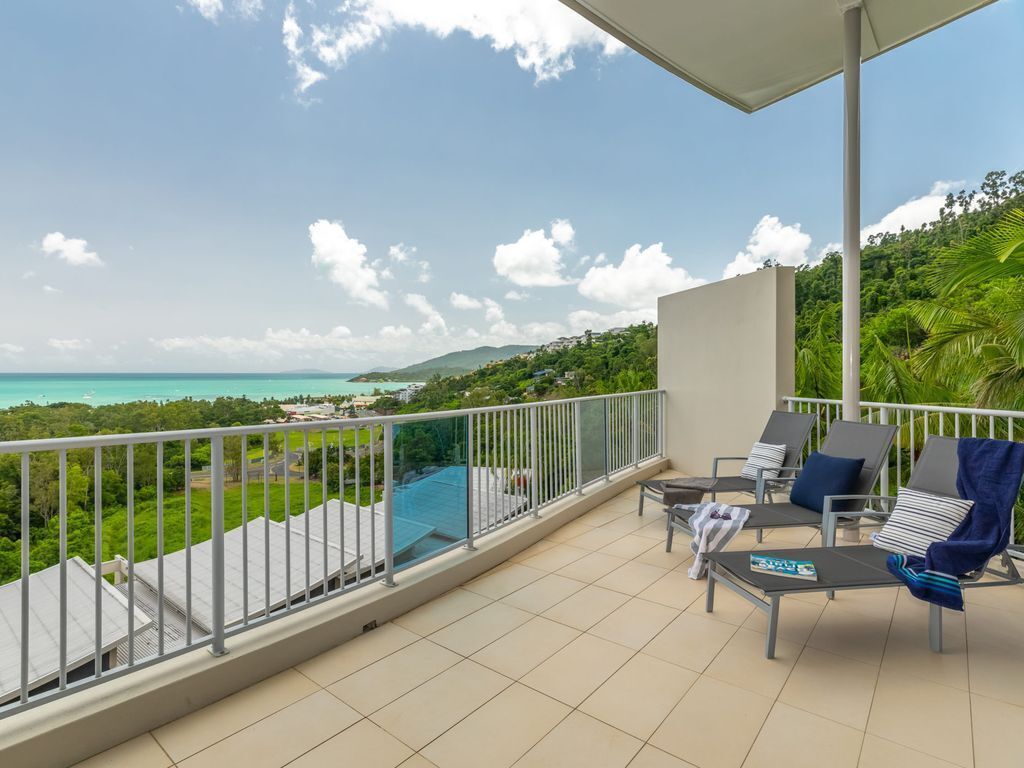 Sea Forever on Azure - Airlie Beach Central