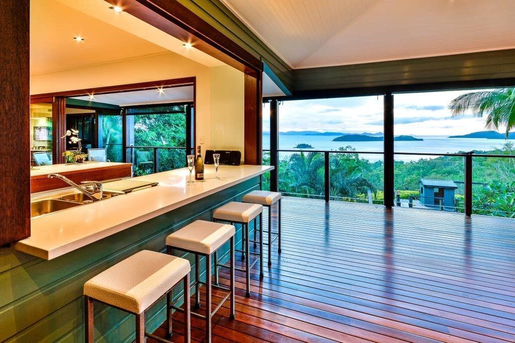 Whitsunday Waters - Beautiful Large House on Hamilton Island