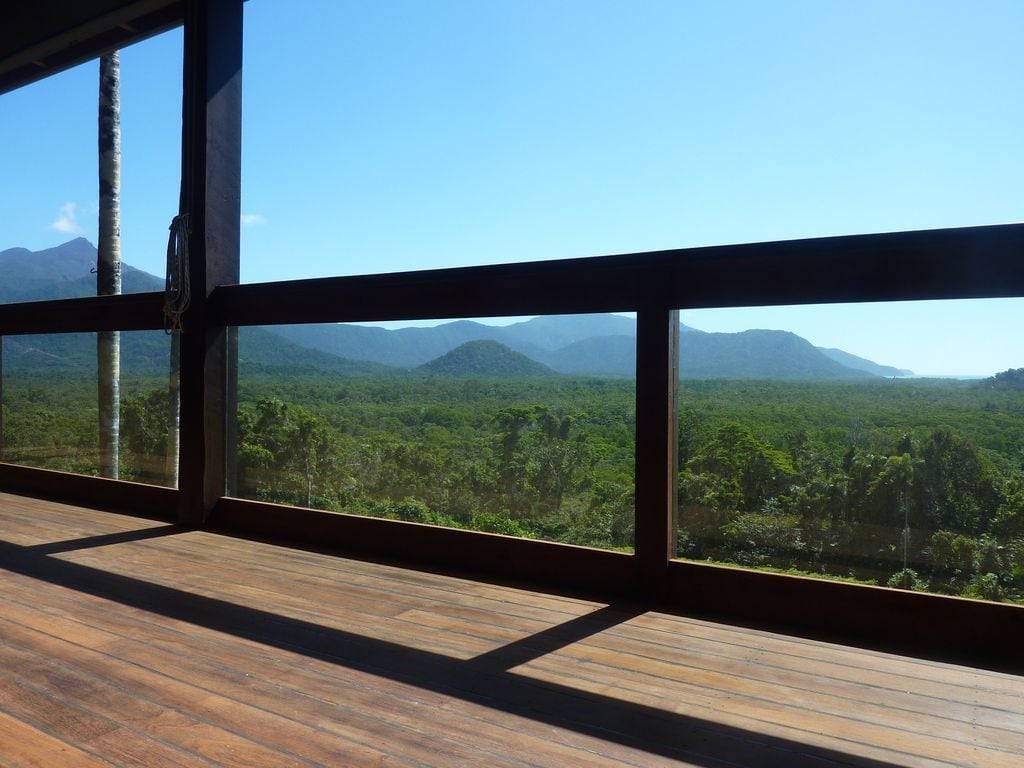 Daintree Holiday Homes – La Vista – Ocean Views With Private Pool & Jet Spa