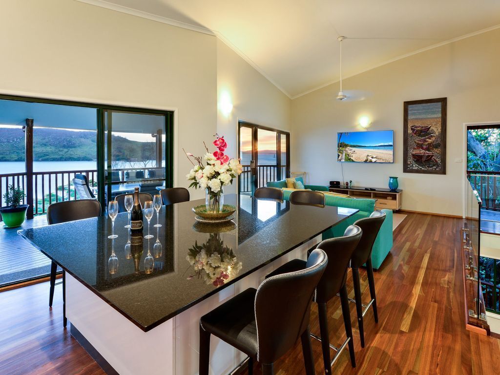 Casuarina 16 Three Bedroom House With Ocean Views And Buggy Next To New Pool