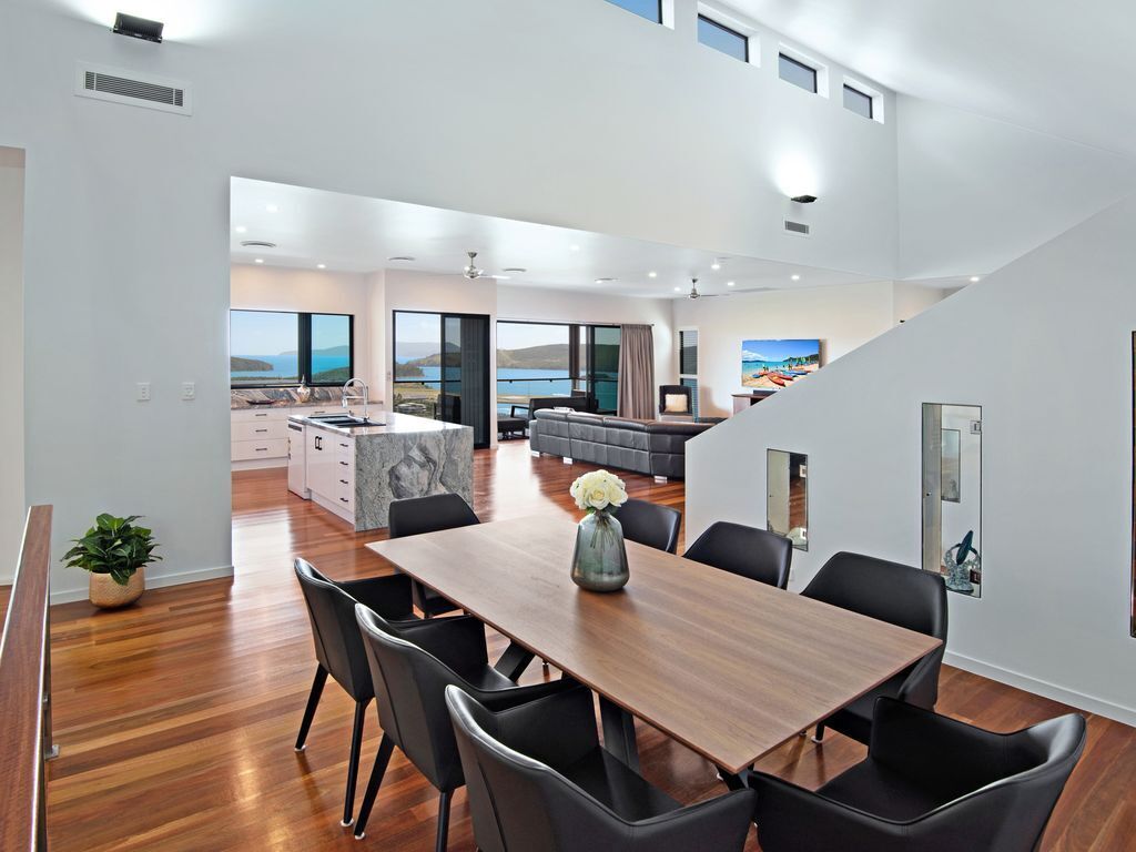 Southwinds - Stunning 7 Bedroom House on Hamilton Island