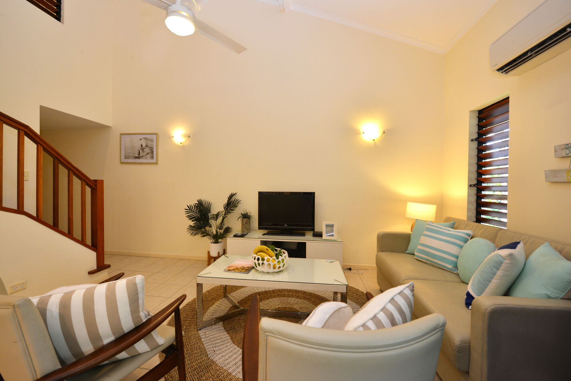 Beachstyle - Stylish two bedroom, two bathroom apartment.