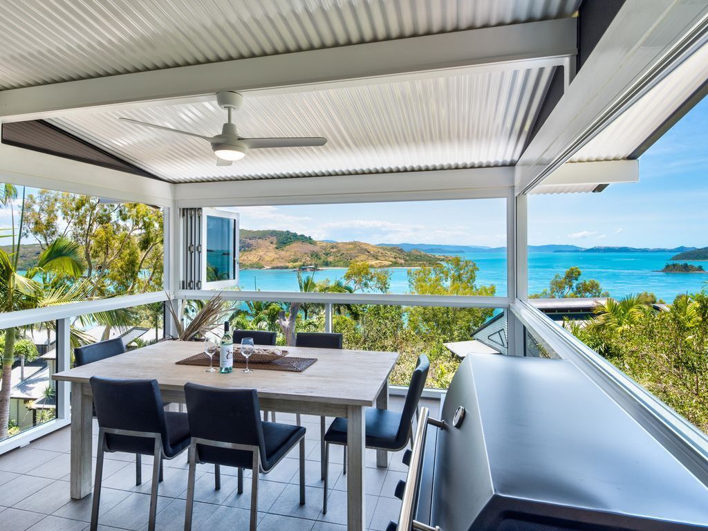 Oasis 3 - Oasis 3 on Hamilton Island