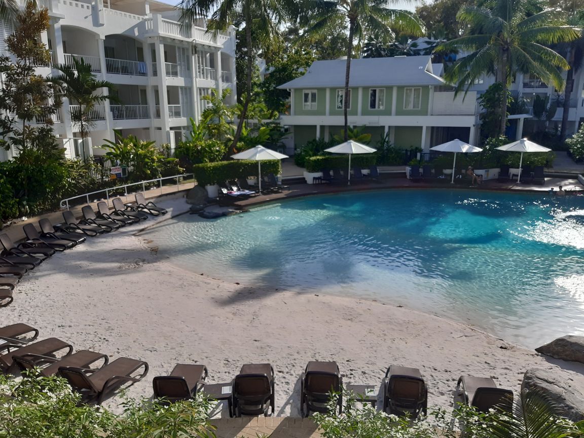 The Escape Luxury Apartment Peppers Beach Club Palm Cove