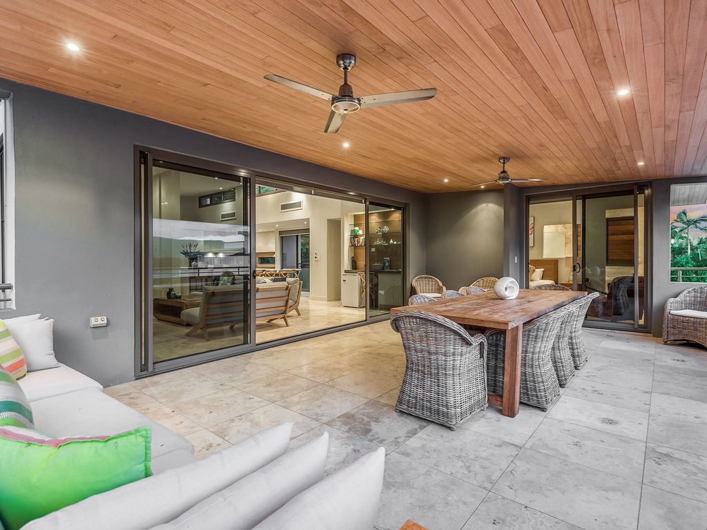 3-23 Murphy St Luxury Villa