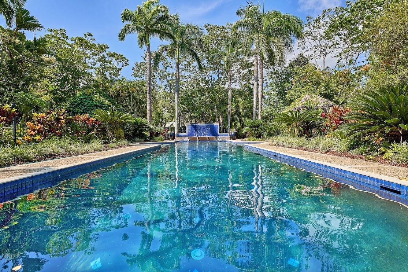 Pool, Tennis Court, Cable TV, Netflix, Wi-fi, Close to Beach