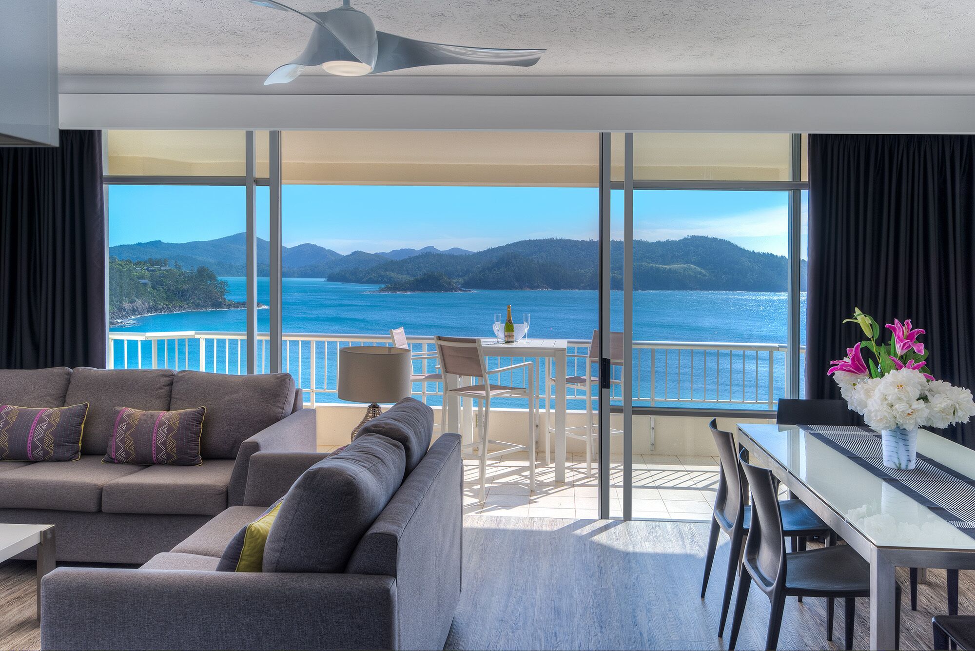 Whitsunday Apartment West 1002