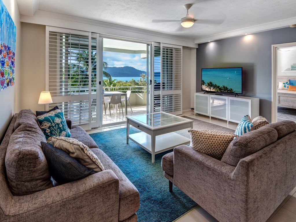 Poinciana Lodge 102 - Seaview Apartment on Hamilton Island