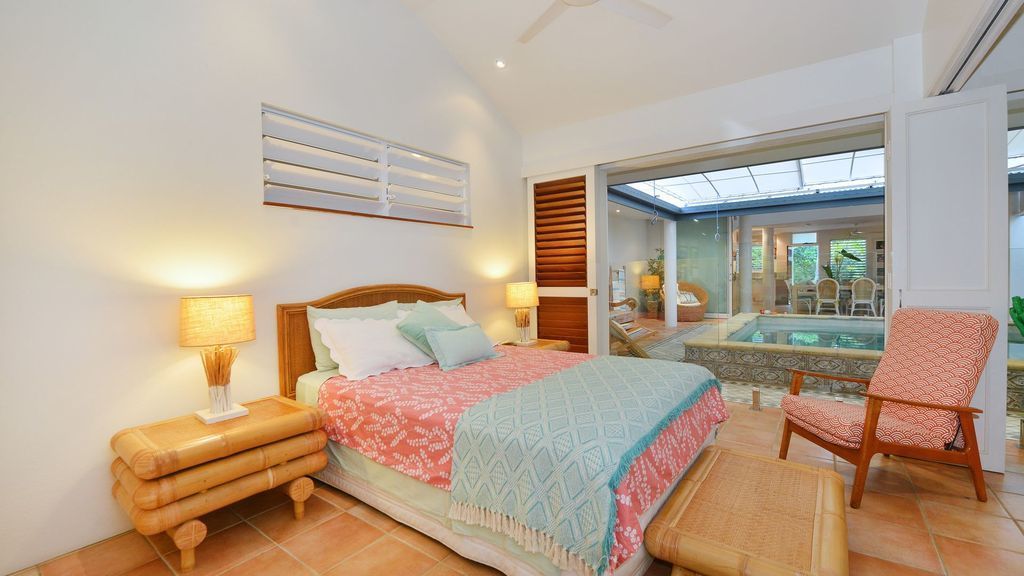 Beachfront 3 Bedroom Bliss in Port Douglas, Private and Perfect Getaway